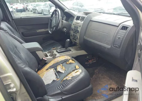 2011 Ford Escape Xlt z USA, uszkodzony, nr VIN 1FMCU0D75BKA53658